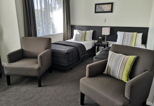 에어포트 팜스 내부