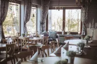 Hotel Zur Burg Sternberg - breakfast