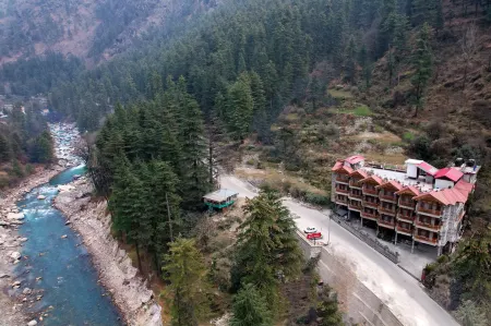 Hotel Royal Palace Отели в г. Маникаран