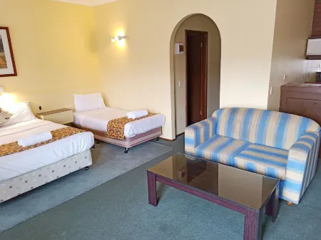 Glen Inn Отели в г. Глен-Уэйверли