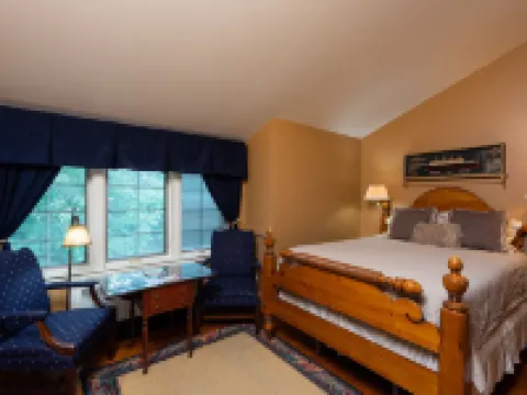 Strong House Inn Hotels in Addison County