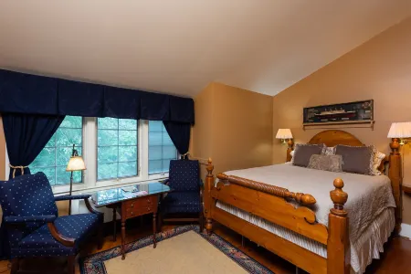 Strong House Inn Отели в г. Бристоль