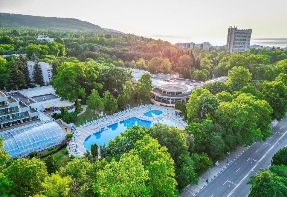 hotel overview picture