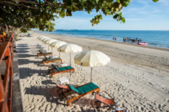 Baansuan Aoukhai Beach Resort