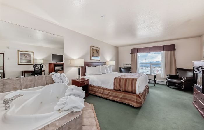 Grande Cache Inn & Suites