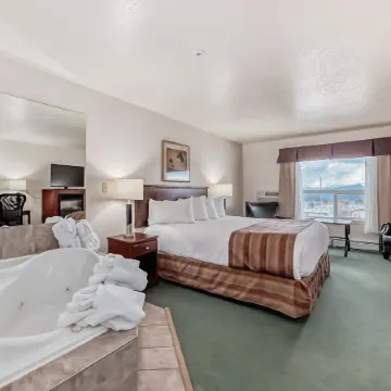 Grande Cache Inn & Suites