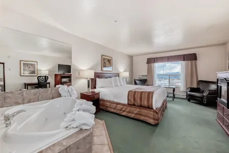 Grande Cache Inn & Suites