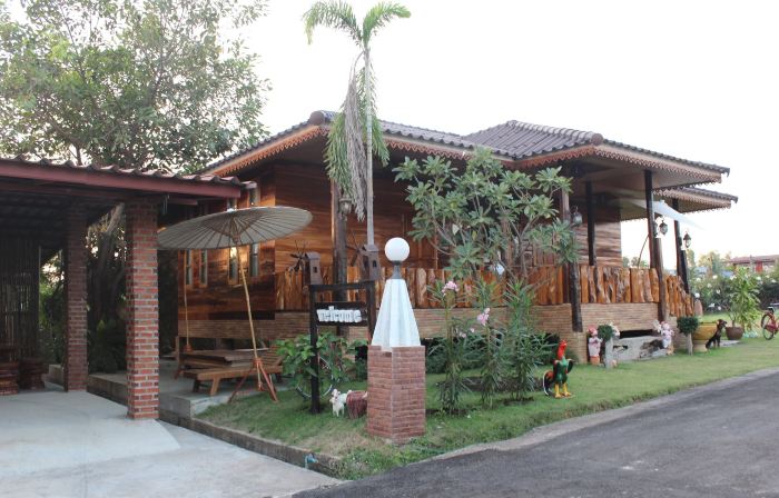 โรงแรมภูผาอินน์ แอนด์ รีสอร์ท