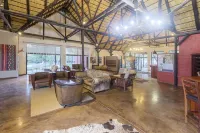 Hobatere Lodge - 2-Star