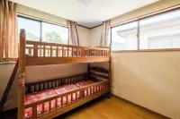 Lupinus Kawaguchiko Hotel a 