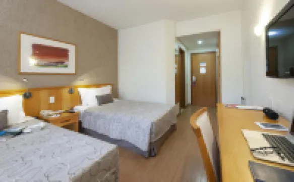 Matiz Barão Geraldo Express Hotel Hotel berhampiran PUC Campinas D. Pedro