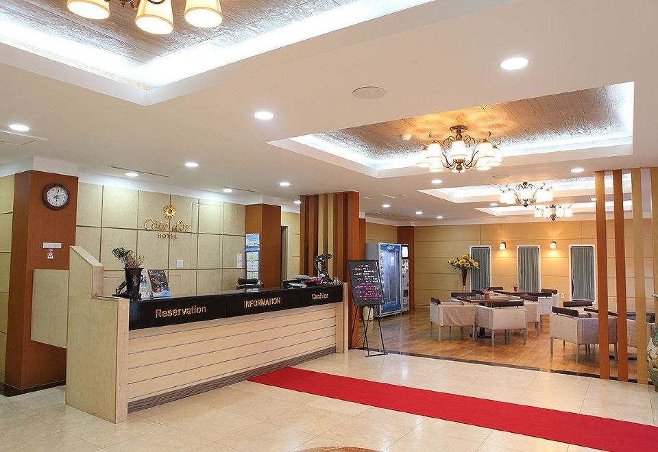 2. 꼬뜨도르 호텔..