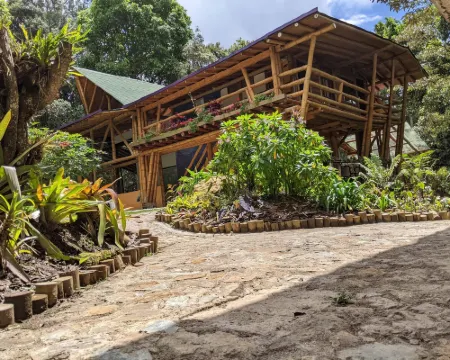 Refugio en El Bosque Hotels in Rionegro