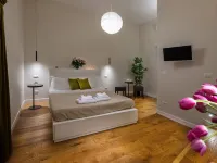 Tula Inn Hotels near Piazza Venezia