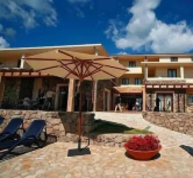 โรงแรมวิลล่ากุสตุย มาริส