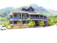Blue Hill Hoteles cerca de Parque nacional marino de Sainte Anne
