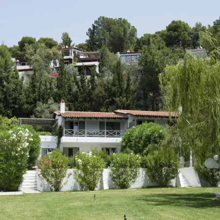 Skiathos Holidays Suites & Villas
