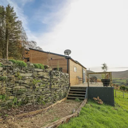 Haka Lodge