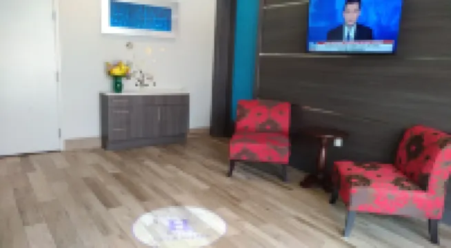 休斯頓市中心避風港套房酒店