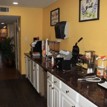 Chaparral Motel Hallettsville