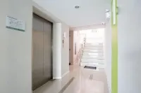 Krit Place Hotels in Nonthaburi