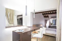 Borgoleoni 18 - Room and Breakfast