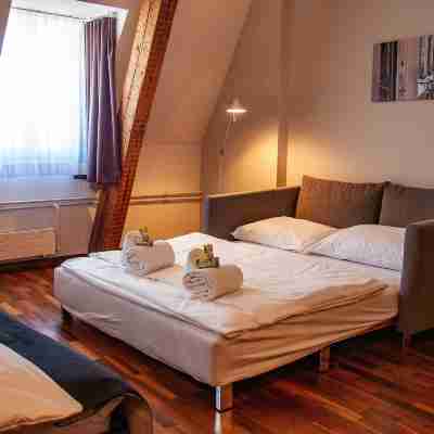 Royal Hotel - Urban Living Rooms