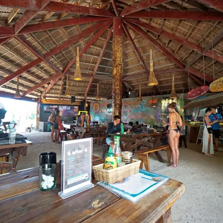 MAD Monkey Hostel Siargao