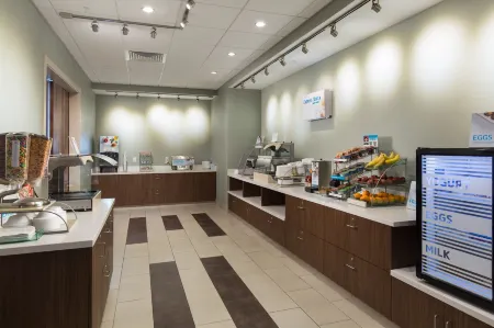 Holiday Inn Express Visalia - Sequoia Gateway Area