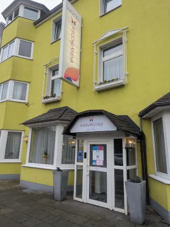 Easy&Cosy Hotel Moers Отели в г. Моерс-Винн