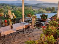 La Finestra Sul Colle Hotels in Collesalvetti