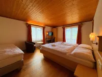 Madrisa Lodge
