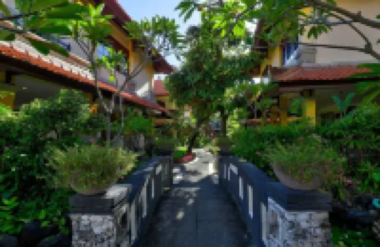 รอยัล โรงแรม แอนด์ วิลลา บาหลี โรงแรมใกล้หาดดับเบิ้ลซิกส์