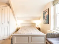 Turks Hall Hotels in Bruton