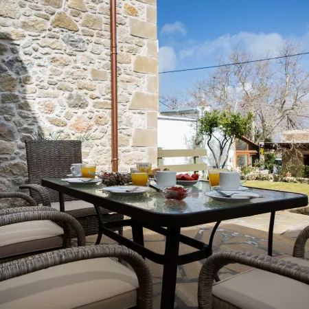 Agarathos Deluxe Homes in the Heart of Kaliviani Near Balos
