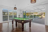 Hamptons Elegance Views Pool & Spa - 4-Star