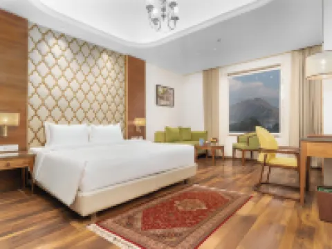 Sarovar Premiere Srinagar Hotels in Srinagar