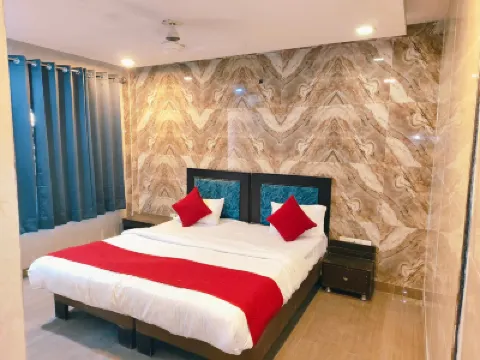 The Moon Hotels near ISKCON Delhi Temple