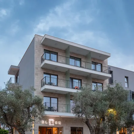 Hotel Eleven