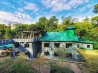 Green Peace Sungai Lembing - Pysäköinti