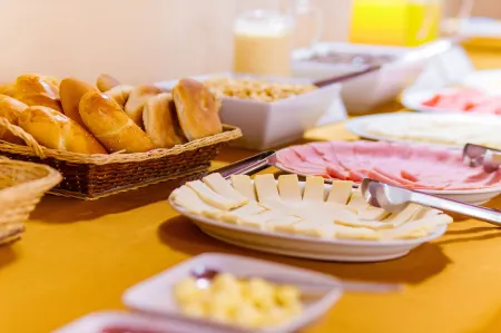 Lilium Valley Отели рядом с достопримечательностью «Пляж Оллантайтамбо»