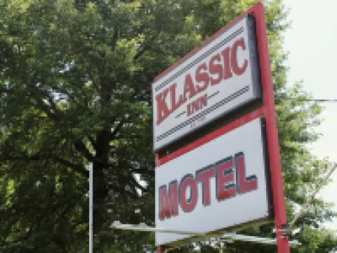 The Klassic Inn Hotels in Cleburne County