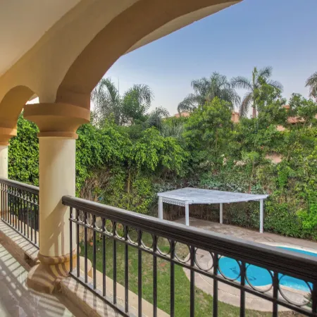 Host Prime - Paradise Villa with Pool at Rehab City