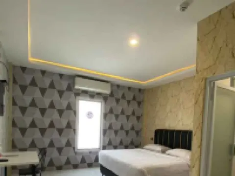 Miko Rooms & Capsules Hotel Hotels in Waru