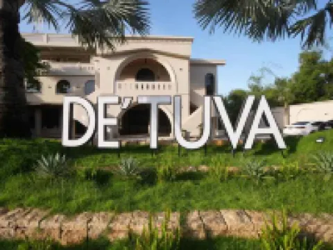 เดอ' ทูวา รีสอร์ท มุยเน่ โรงแรมในฟานเที้ยต