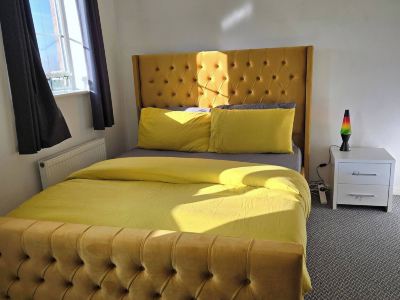 Tranquil Getaway in Wolverhampton - Perfect for Relaxation