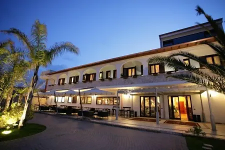 Tesoretto Hotel Отели в г. Vignacastrisi