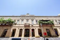 Grand Midway Hotel Các khách sạn gần Fountains Square