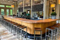 Proximity Hotel - Barer