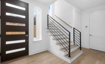 Newly Built Modern 3 Bedroom Houston Home